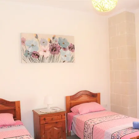Gozo Bellevue Homes - 2 Bedroom Seaview And Valley View Apartment With Large Balcony